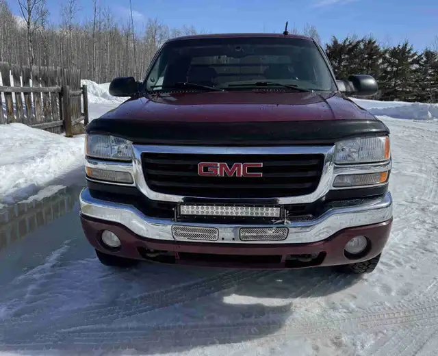 2005 GMC 2500HD SLT Extended Cab Short Box