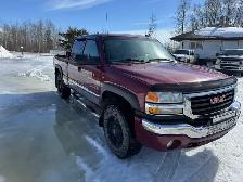 2005 GMC 2500HD SLT Extended Cab Short Box - Photo 2