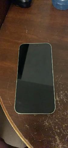iPhone 12 light green colour URGENTLY for sale - Photo 3
