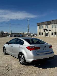 2018 Kia Forte LX - Photo 6