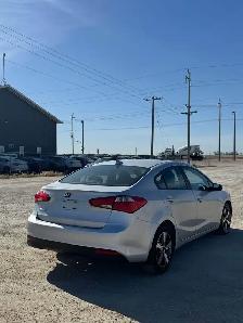 2018 Kia Forte LX - Photo 7