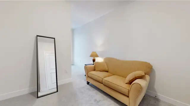 4 Bedrooms & 4 Baths End Unit Townhouse in Markham - Photo 10