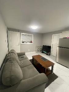 1 BED   1 BATH 550 SQ. FT. - Surrey, South Newton/ Sullivan