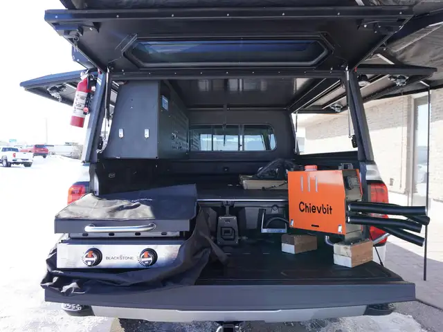 2017 Chevrolet Silverado 1500 ULTIMATE OUTDOOR PACKAGE! Truck a - Photo 17