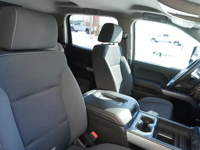 2017 Chevrolet Silverado 1500 ULTIMATE OUTDOOR PACKAGE! Truck a - Photo 30