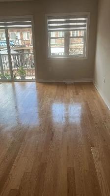 Room rent private washroom Brampton - April 10