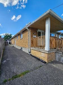 Separate Entrance 4 Bedroom Unit - Minutes away from Square One