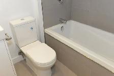 Renovated studio, Queen and Bathurst - ID 4453 - Photo 4