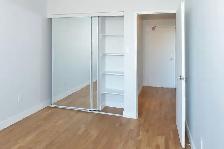 Renovated studio, Queen and Bathurst - ID 4453 - Photo 6