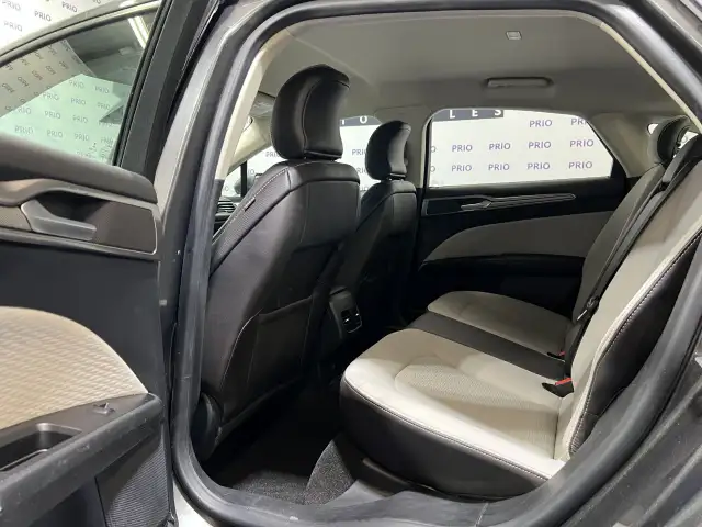 2019 Ford Fusion - Photo 10