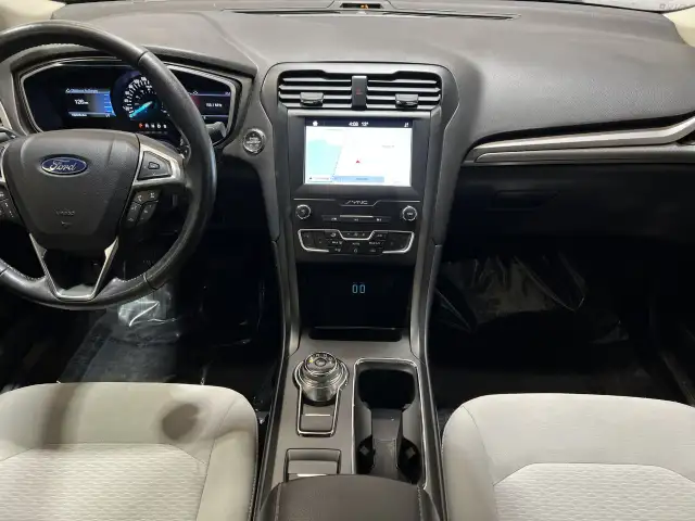 2019 Ford Fusion - Photo 25