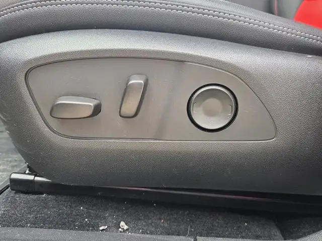 2025 Chevrolet Equinox EV RS- Pano Sunroof - 360 Camera - Photo 13