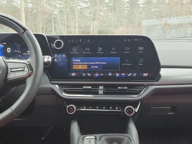 2025 Chevrolet Equinox EV RS- Pano Sunroof - 360 Camera - Photo 19