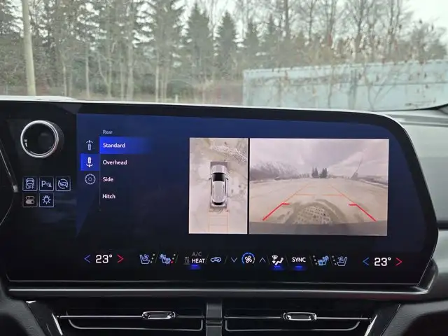 2025 Chevrolet Equinox EV RS- Pano Sunroof - 360 Camera - Photo 27