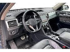 2023 Volkswagen Atlas AWD | LEATHER | NAV | PANORAMIC SUNROOF | - Photo 2