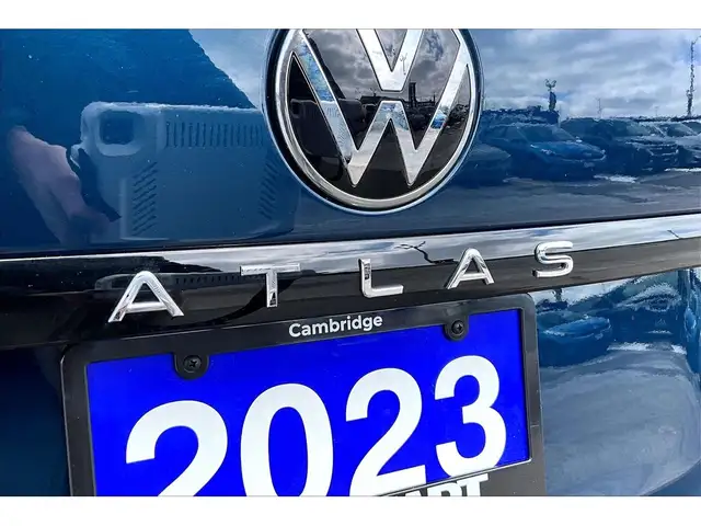 2023 Volkswagen Atlas AWD | LEATHER | NAV | PANORAMIC SUNROOF | - Photo 8