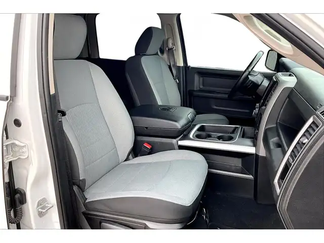 2022 Ram 1500 Classic 4X4 | CREW | NIGHT | 8.4 SCREEN TOUCHSCREE - Photo 16