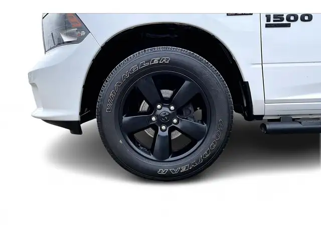 2022 Ram 1500 Classic 4X4 | CREW | NIGHT | 8.4 SCREEN TOUCHSCREE - Photo 32