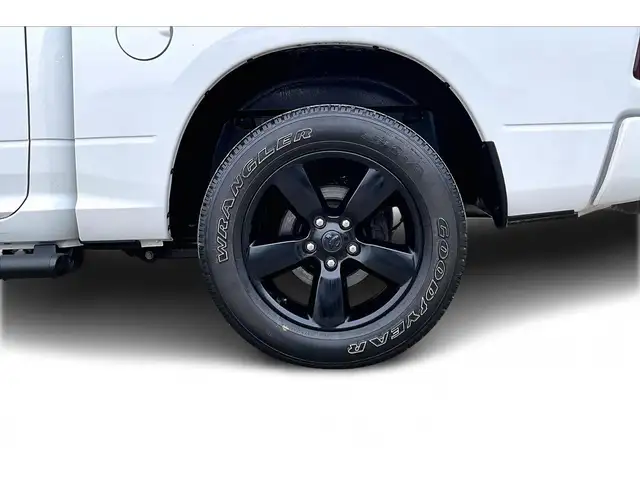 2022 Ram 1500 Classic 4X4 | CREW | NIGHT | 8.4 SCREEN TOUCHSCREE - Photo 33