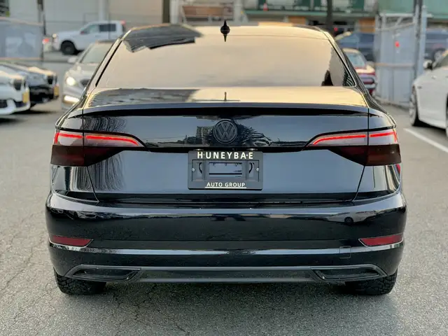 2019 Volkswagen Jetta HIGHLINE R-LINE | No Accidents | Panoramic - Photo 6
