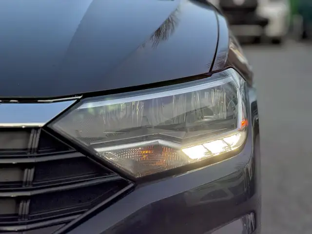 2019 Volkswagen Jetta HIGHLINE R-LINE | No Accidents | Panoramic - Photo 9