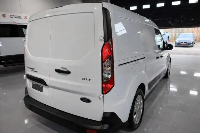 2021 Ford Transit Connect XLT | 4 CYL - Photo 3