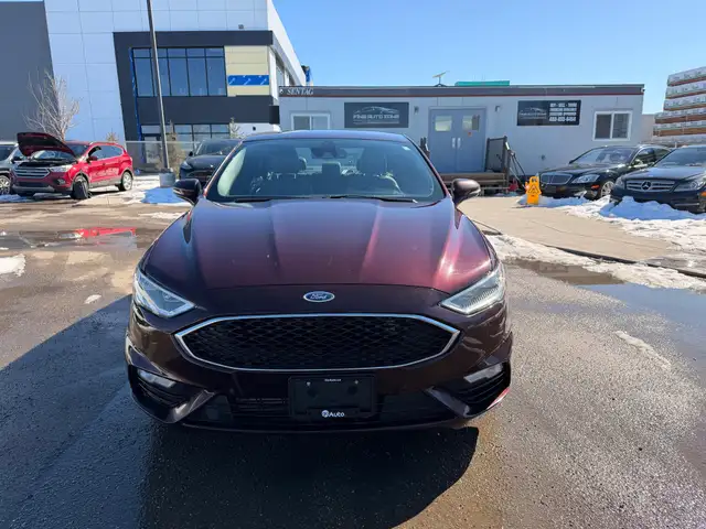 2017 Ford Fusion Sport AWD V6 : Low Mileage, Well Serviced - Photo 2