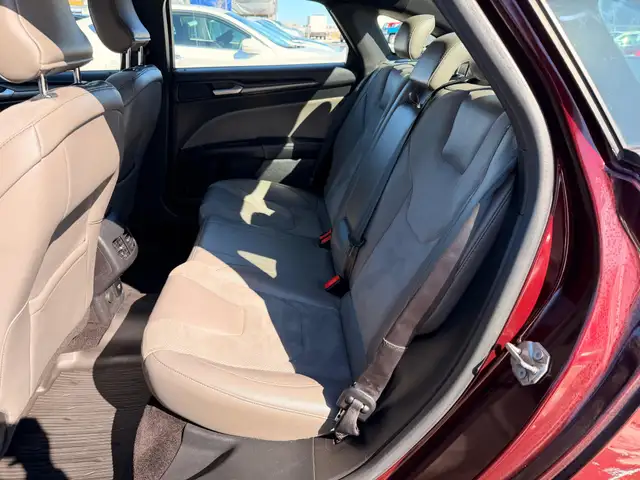 2017 Ford Fusion Sport AWD V6 : Low Mileage, Well Serviced - Photo 10