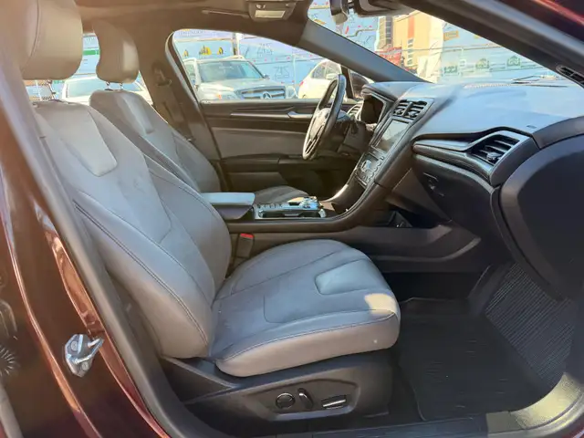 2017 Ford Fusion Sport AWD V6 : Low Mileage, Well Serviced - Photo 11
