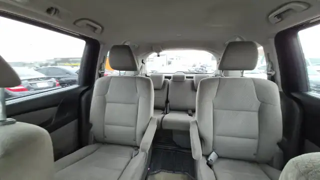2015 Honda Odyssey LX, 7 PASSENGER, RELIABLE, MINIVAN, 183KMS, C - Photo 11