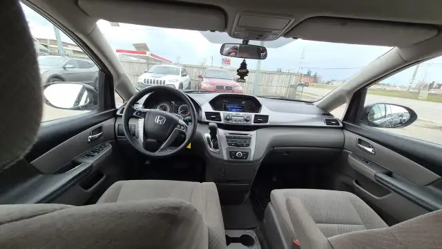2015 Honda Odyssey LX, 7 PASSENGER, RELIABLE, MINIVAN, 183KMS, C - Photo 12