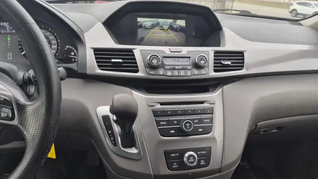 2015 Honda Odyssey LX, 7 PASSENGER, RELIABLE, MINIVAN, 183KMS, C - Photo 14