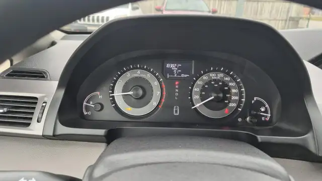 2015 Honda Odyssey LX, 7 PASSENGER, RELIABLE, MINIVAN, 183KMS, C - Photo 15