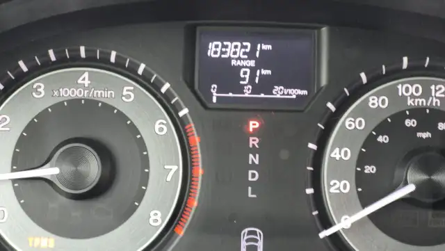 2015 Honda Odyssey LX, 7 PASSENGER, RELIABLE, MINIVAN, 183KMS, C - Photo 16