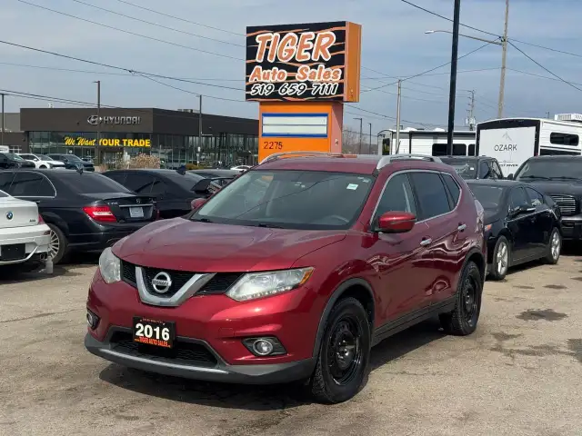 2016 Nissan Rogue S, AWD, POSSIBLE TRANS ISSUE, DRIVES, AS IS