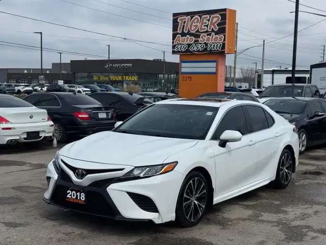 2018 Toyota Camry SE, WELL MAINTAINED, LEATHER, CERTIFIED