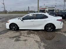 2018 Toyota Camry SE, WELL MAINTAINED, LEATHER, CERTIFIED - Photo 2