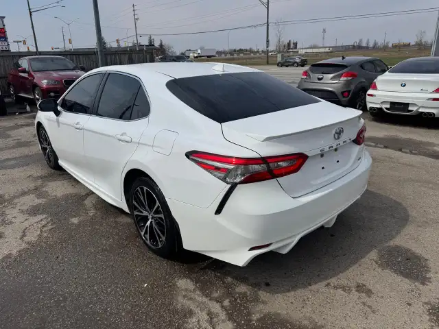2018 Toyota Camry SE, WELL MAINTAINED, LEATHER, CERTIFIED - Photo 3