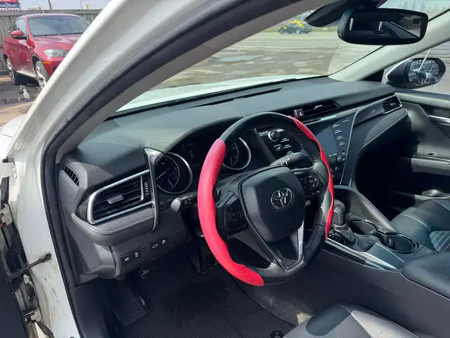 2018 Toyota Camry SE, WELL MAINTAINED, LEATHER, CERTIFIED - Photo 11