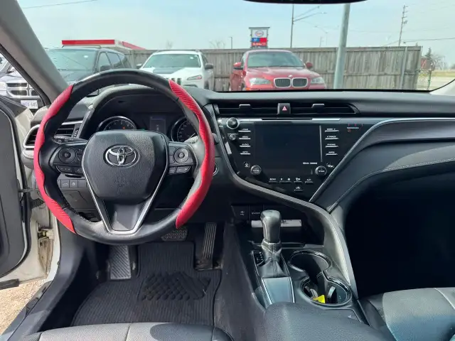 2018 Toyota Camry SE, WELL MAINTAINED, LEATHER, CERTIFIED - Photo 13