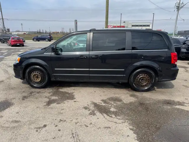 2015 Dodge Grand Caravan CREW PLUS, ONLY 113KMS, LEATHER, SUNROO - Photo 2