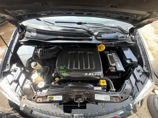 2015 Dodge Grand Caravan CREW PLUS, ONLY 113KMS, LEATHER, SUNROO - Photo 17