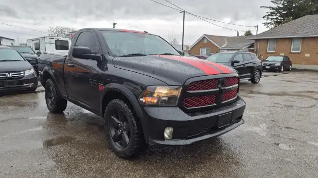 2018 RAM 1500 EXPRESS, SHORT CAB, SHORT BOX, 4X4, HEMI, 118KMS - Photo 7
