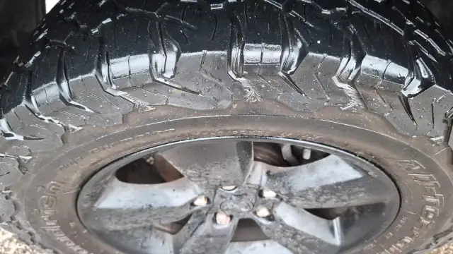 2018 RAM 1500 EXPRESS, SHORT CAB, SHORT BOX, 4X4, HEMI, 118KMS - Photo 12