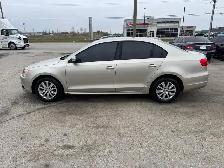 2012 Volkswagen Jetta COMFORTLINE, SEDAN, AUTO, ALLOYS, CERTIFIE - Photo 2