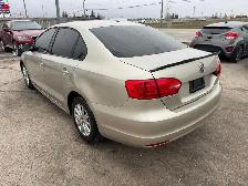 2012 Volkswagen Jetta COMFORTLINE, SEDAN, AUTO, ALLOYS, CERTIFIE - Photo 3