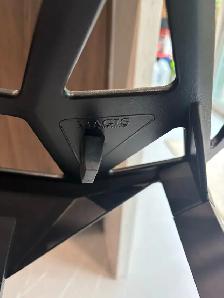 Hive Magis Stools One | Excellent Condition | Call us now! - Photo 5