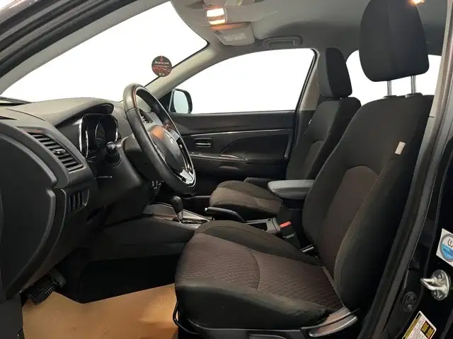 2018 Mitsubishi RVR SE - Photo 11