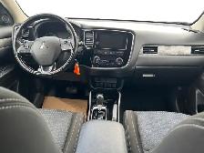 2018 Mitsubishi Outlander ES - Photo 15