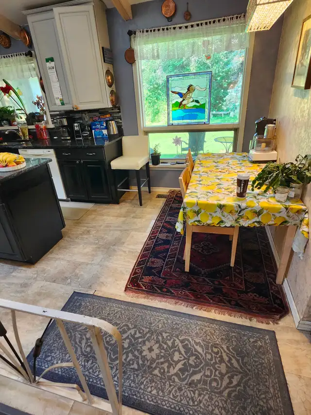 $750 Room for Rent located in a beautiful neighborhood ! - Photo 6